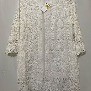 Elegant White Lace Blazer